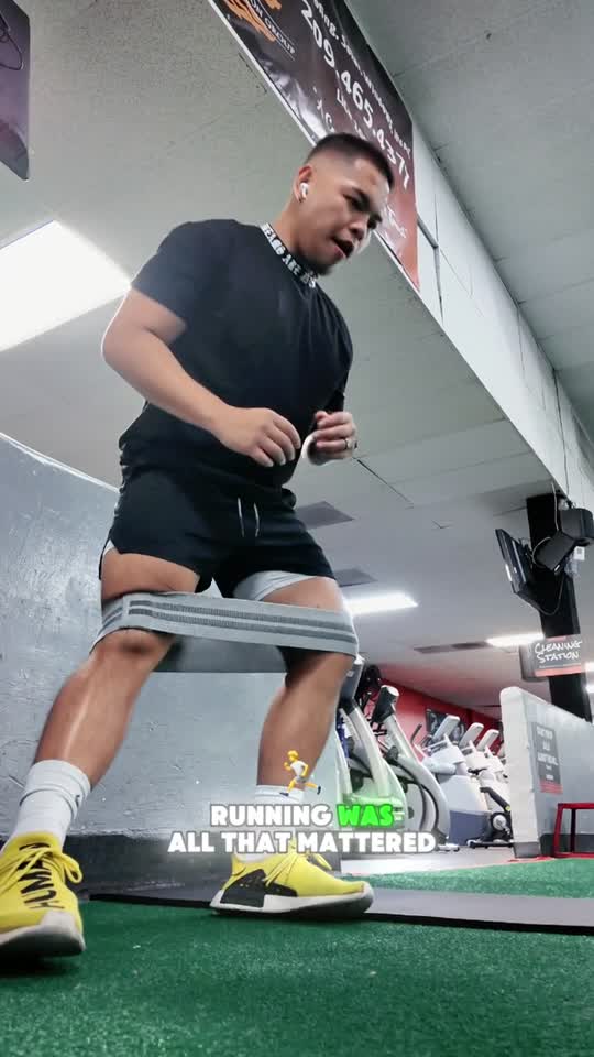 Cris training in the gym